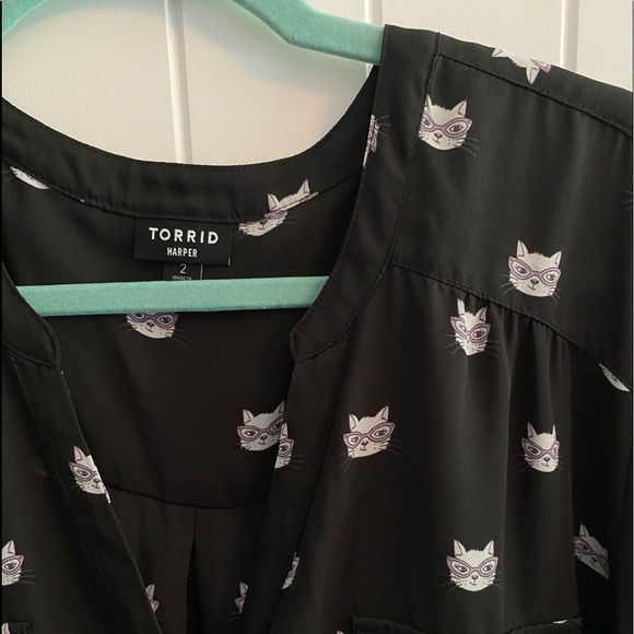 ❌SOLD❌ HARPER - BLACK CATS GEORGETTE BLOUSE - Picture 5 of 7